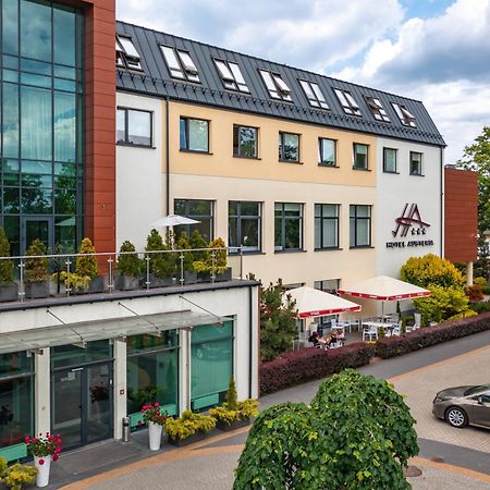 Hotel Austeria Conference & Spa 시에초시네크 외부 사진