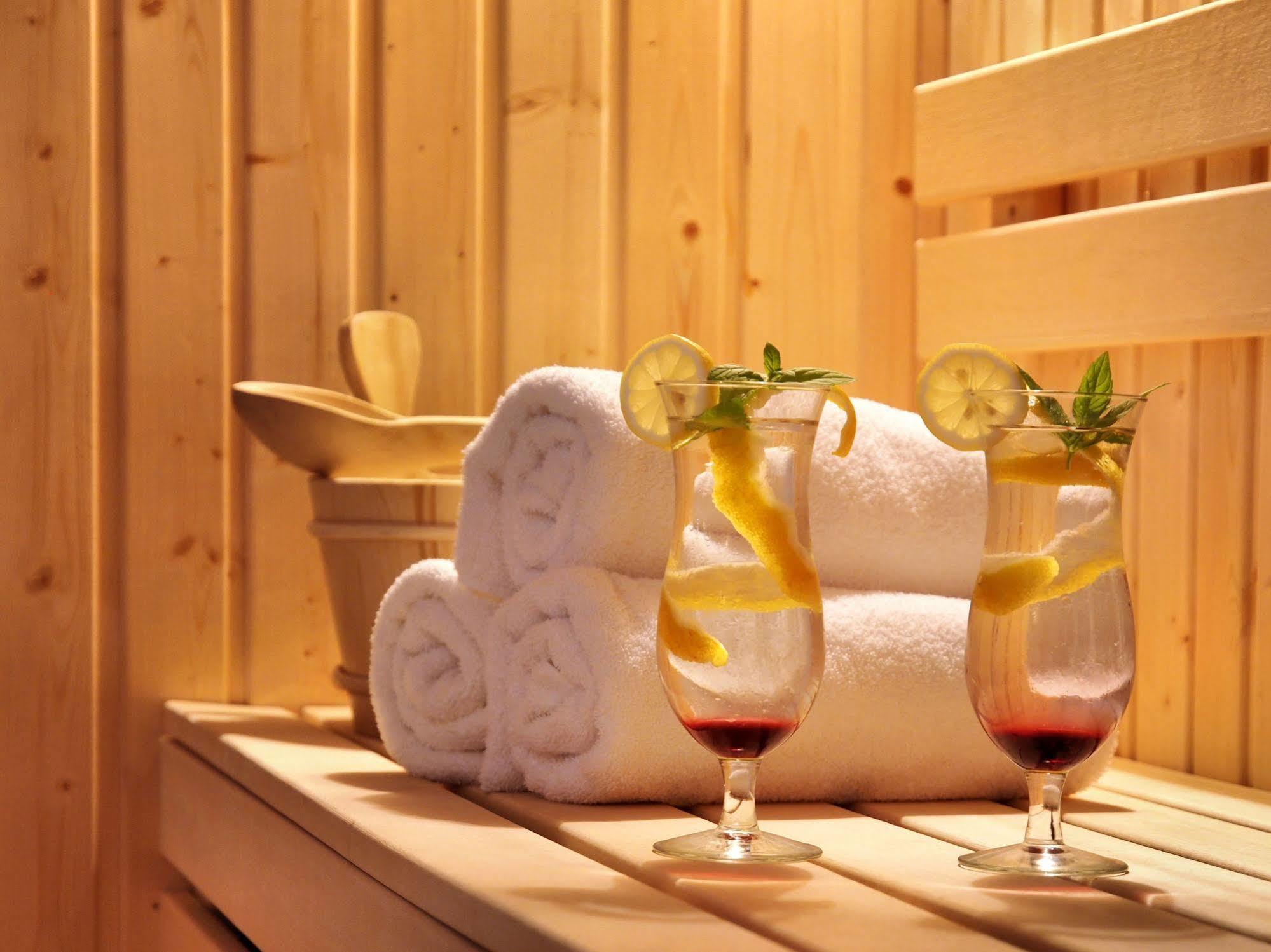Hotel Austeria Conference & Spa 시에초시네크 외부 사진